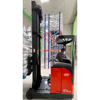 LINDE Reach Truck 1.6 ton - Master