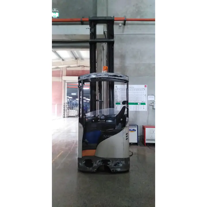CROWN Reach truck 1.6 ton - Master