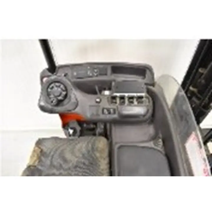 BT Reach Truck 1.4 ton - Master