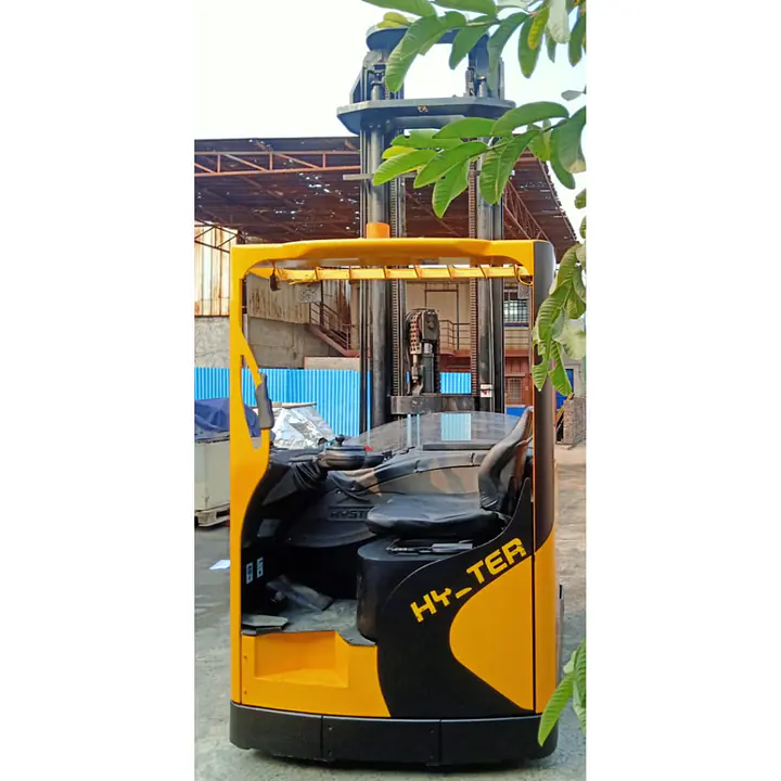 Hyster Reach Truck 1.4 ton - Master