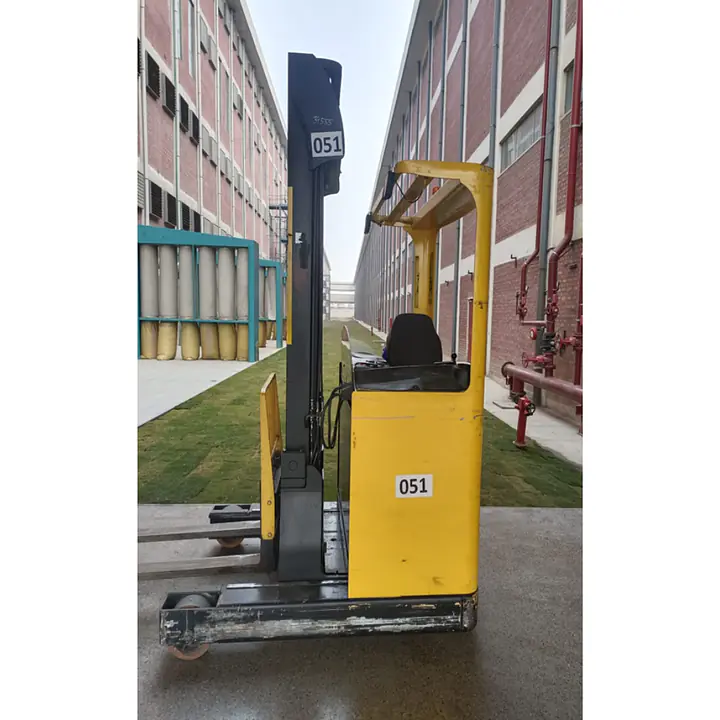 Hyster Reach Truck 1.4 ton - Master