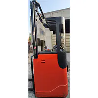 Linde Electric Stacker 1.5 ton - Master