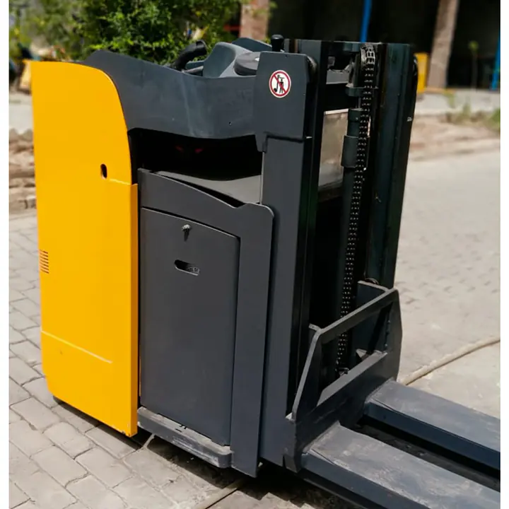 JUNGHEINRICH Electric MIni Stacker 2 ton - Master