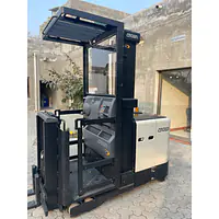 Crown Order Picker 1 ton - Master