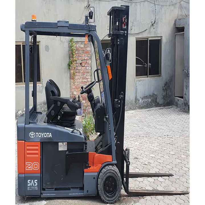 TOYOTA Forklift 2 ton - Master