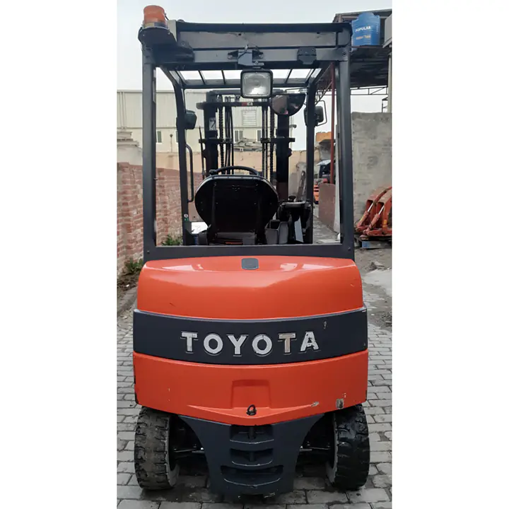TOYOTA forklift 2.5 ton - Master