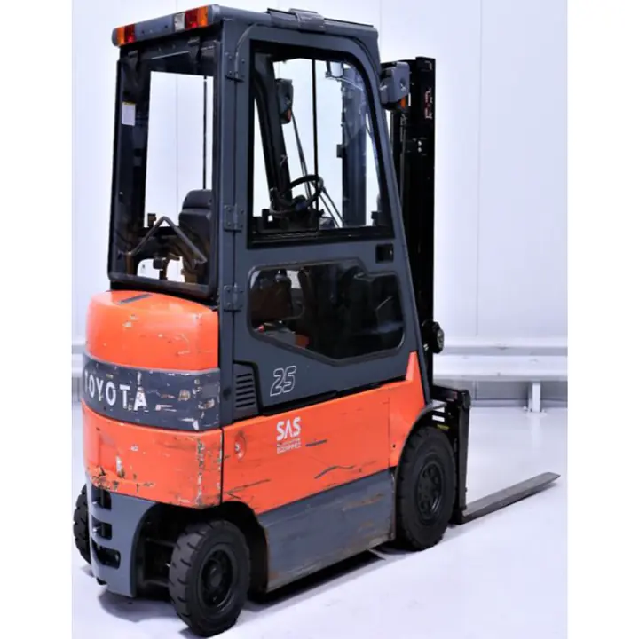 TOYOTA Forklift 2.5 ton - Master