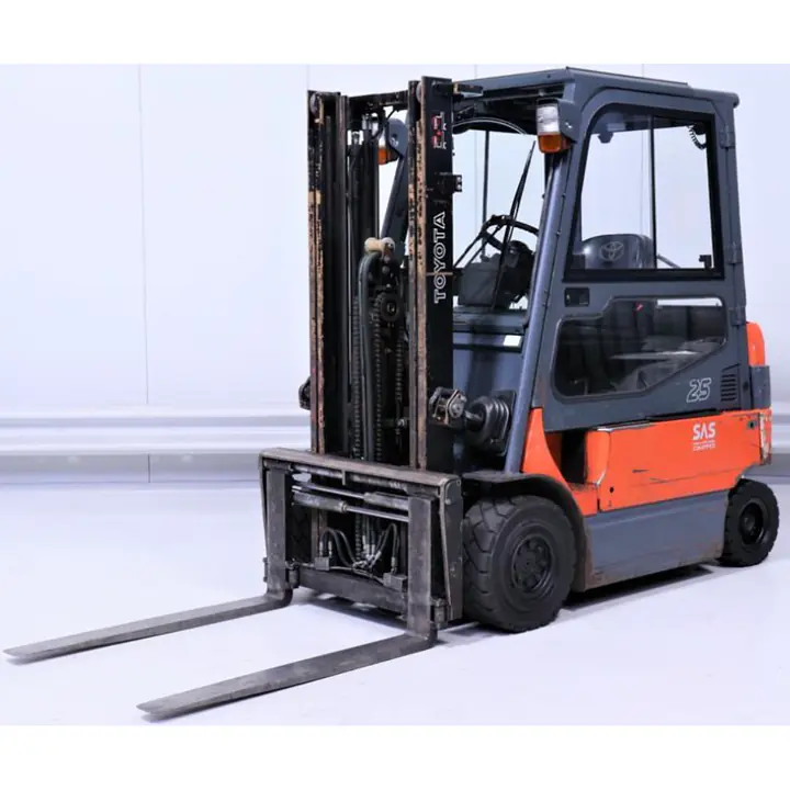 TOYOTA Forklift 2.5 ton - Master