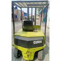 CLARK Forklift 2 ton - Master