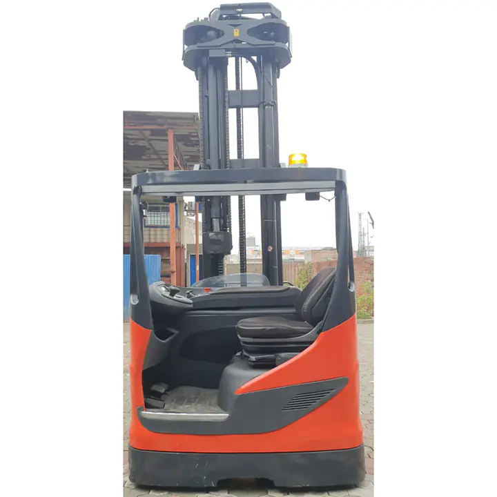 LINDE Reach Truck 2 ton - Master